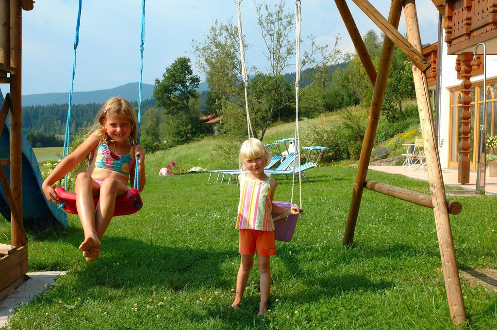 Wellness Ferienwohnungen Zellertalblick Drachselsried Luaran gambar