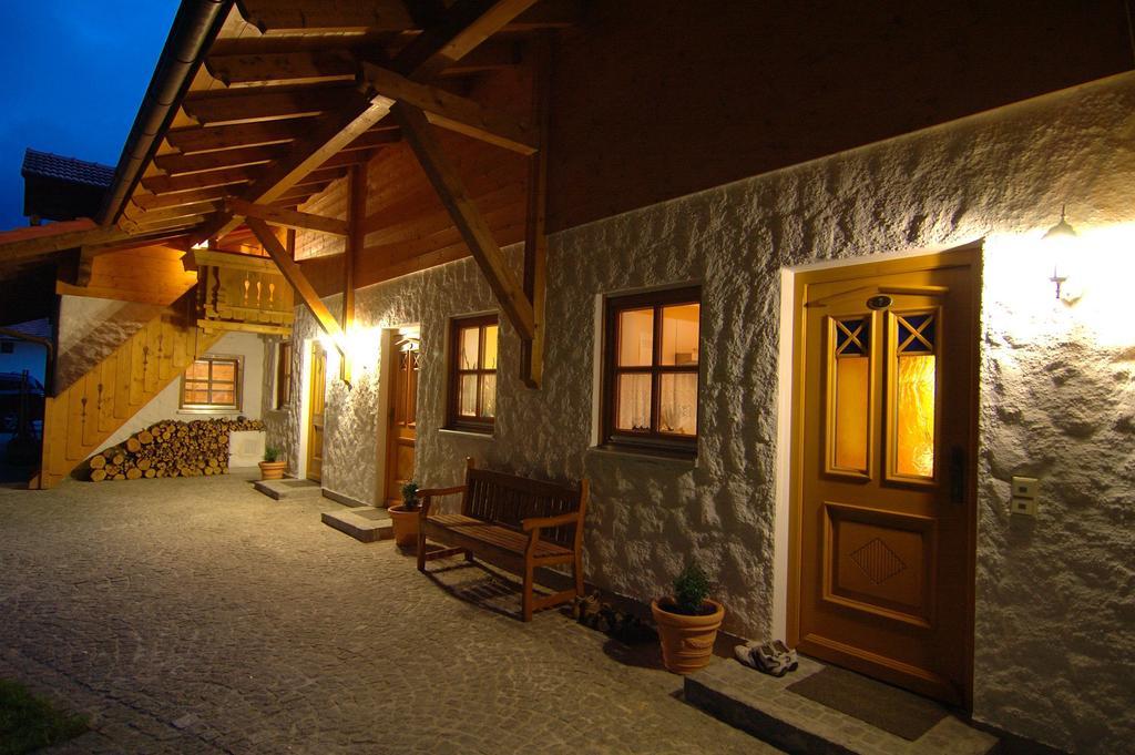 Wellness Ferienwohnungen Zellertalblick Drachselsried Luaran gambar